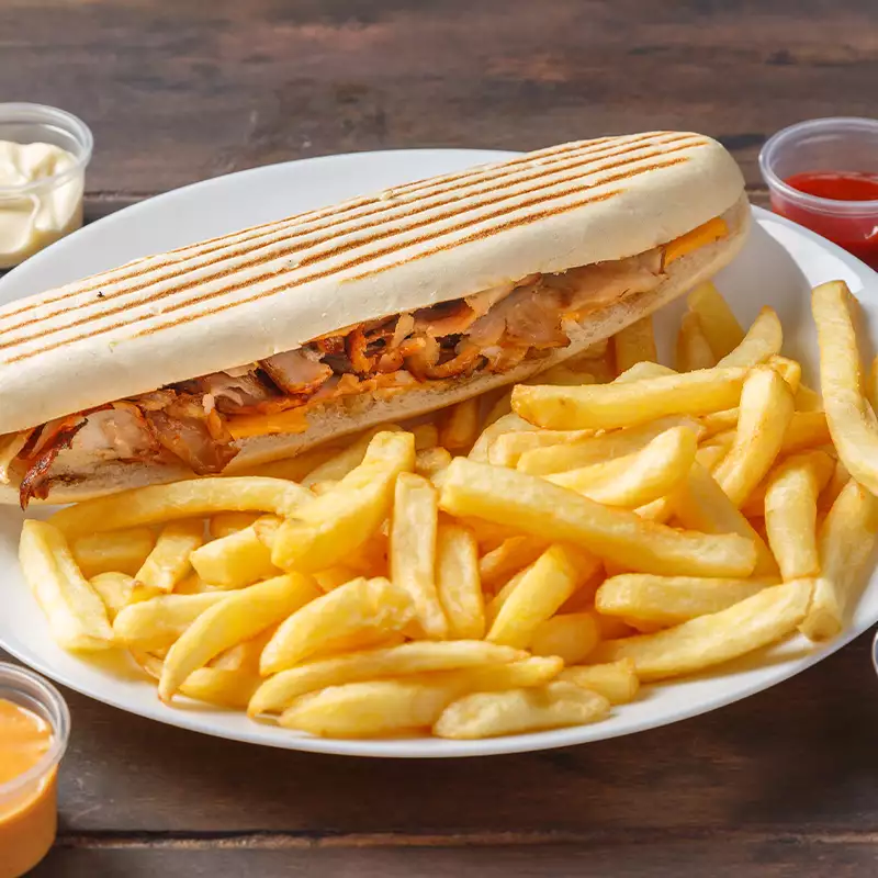 Panini Kebab + frites + boisson